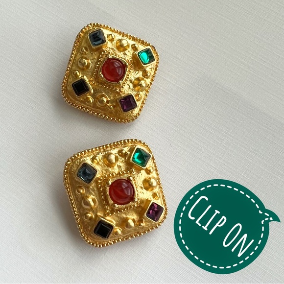 Ben-Amun Jewelry - 🍉Clip-On Earring Retro Vintage Gold Designer Baroque Egyptian Byzantine Lucite
